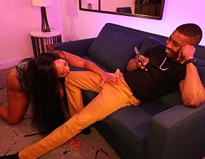 js_149_Isiah_2Big_01